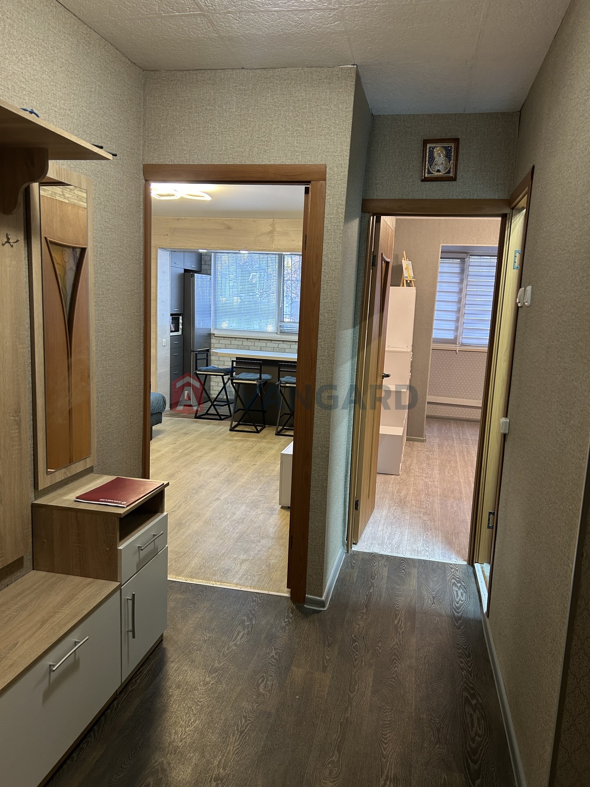 1 ��. ��������, 43,6/29,2/5 ��. �., 2/12 ������ ���� 15