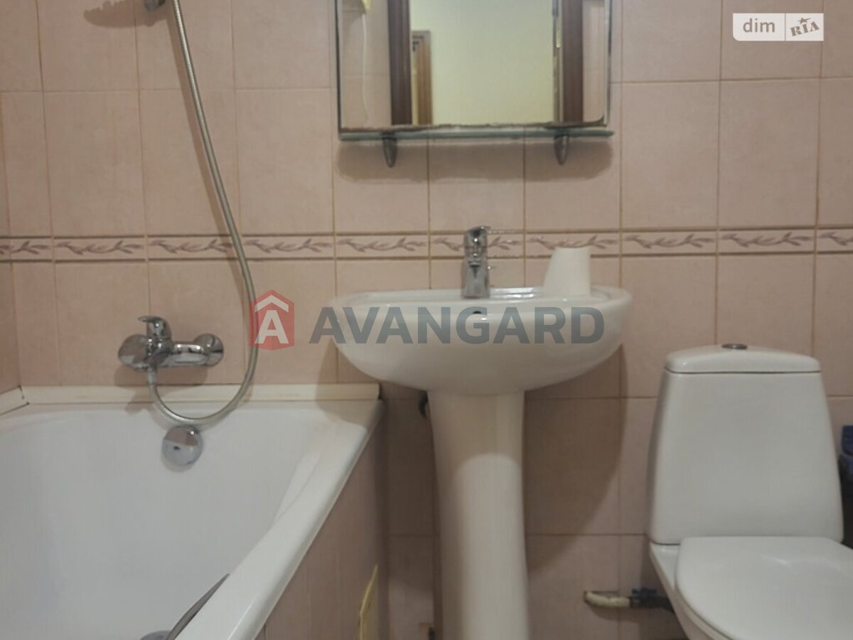 1 ��. ��������, 36/20/7 ��. �., 3/5 ������ ���� 5