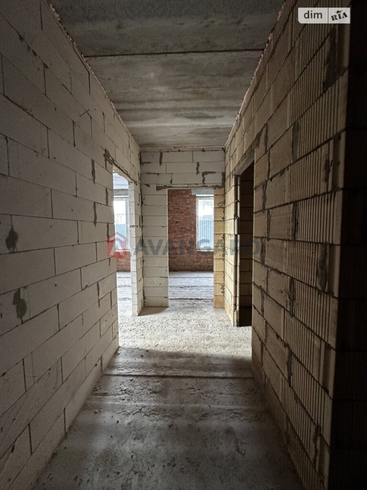 1 ��. ��������, 54/54/25 ��. �., 1/3 ������ ���� 4