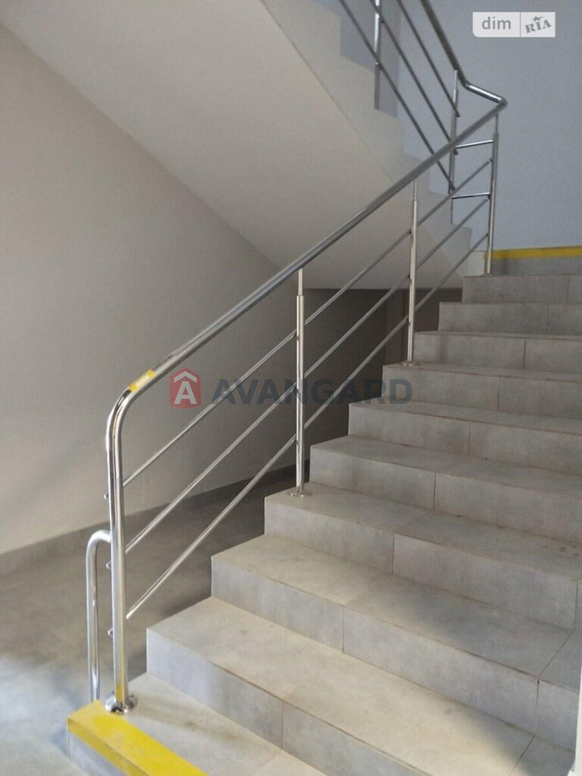 1 ��. ��������, 52/17/15 ��. �., 6/10 ������ ���� 8