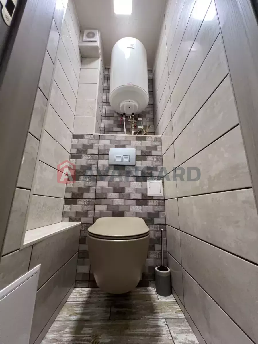 3 ��. ��������, 65/-/- ��. �., 1/9 ������ ���� 6