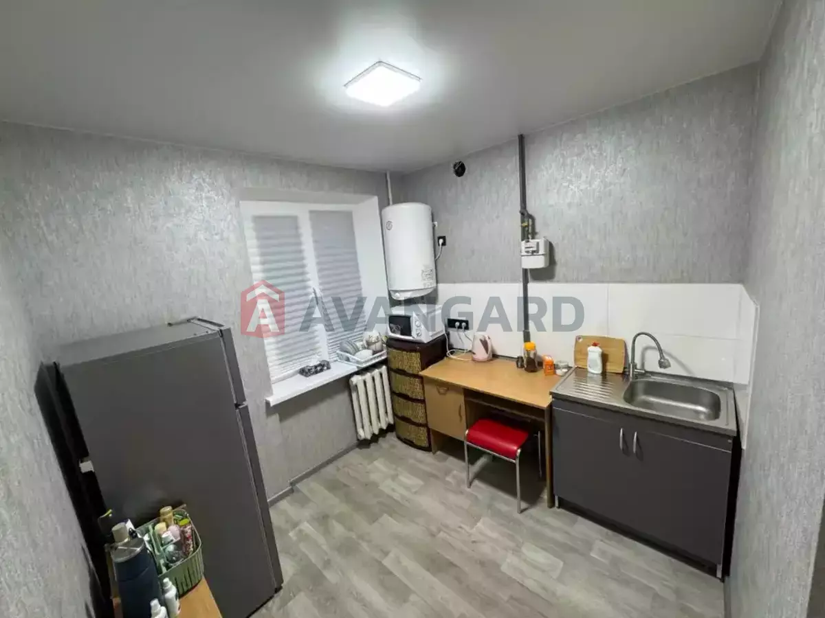 1 ��. ��������, 33/18/6 ��. �., 3/5 ������ ���� 5