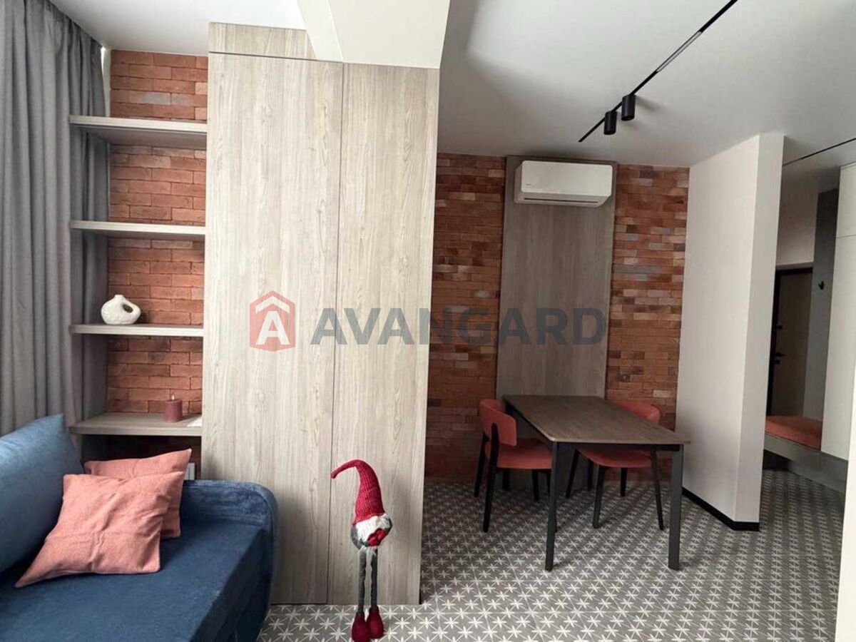 1 ��. ��������, 40/-/20 ��. �., 4/10 ������ ���� 2