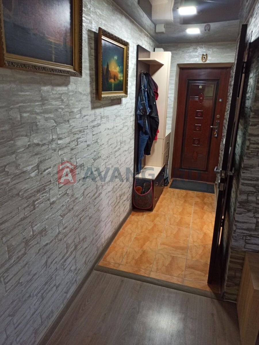 2 ��. ��������, 43/-/25 ��. �., 3/5 ������ ���� 9