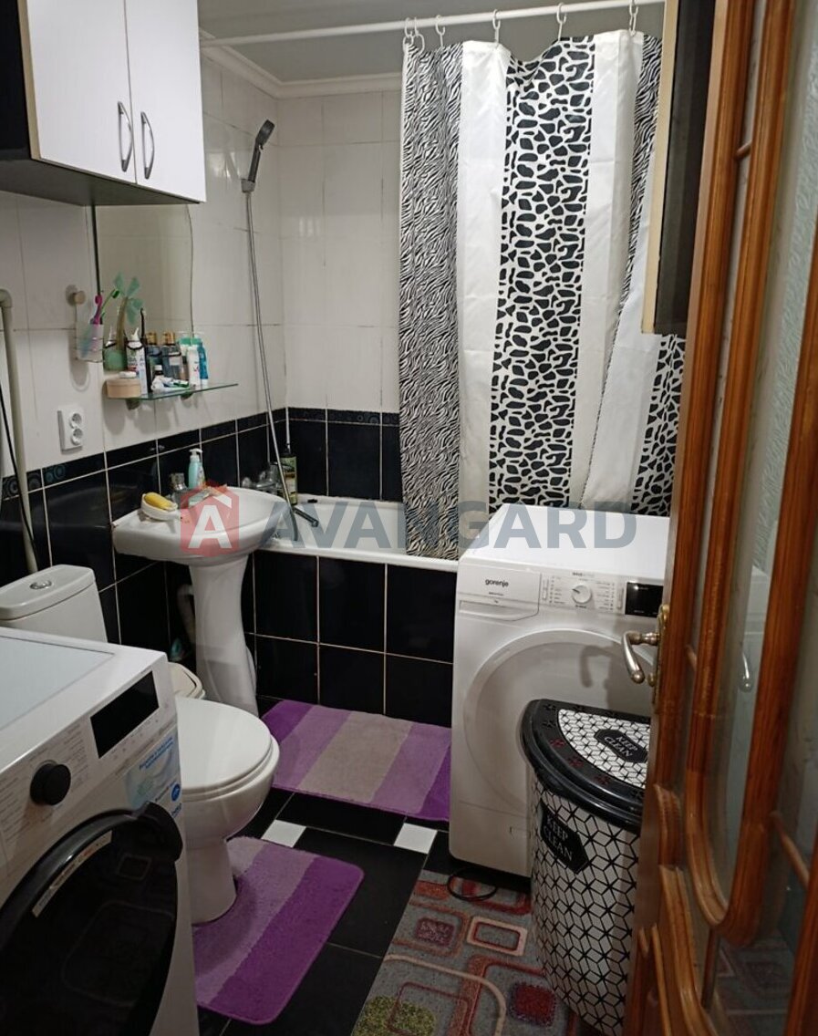 2 ��. ��������, 40/-/- ��. �., 1/5 ������ ���� 12