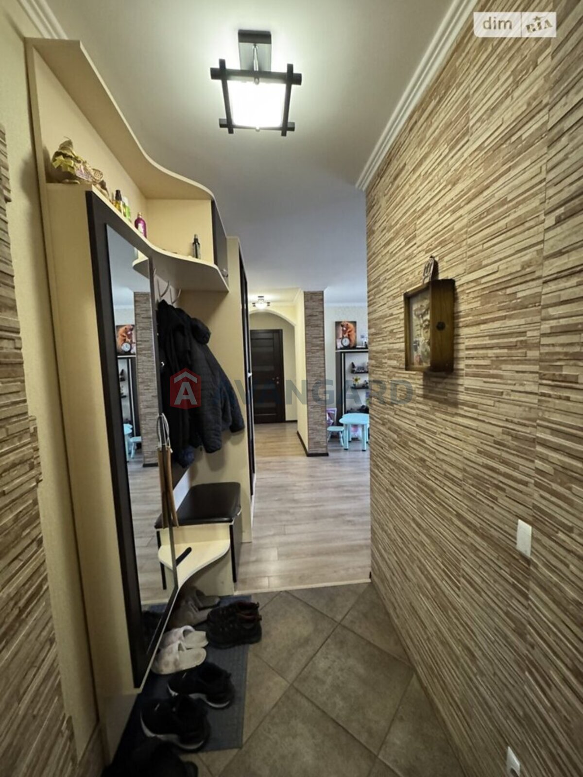 4 ����. ��������, 74/-/- ��. �., 5/9 ���� ���� 4