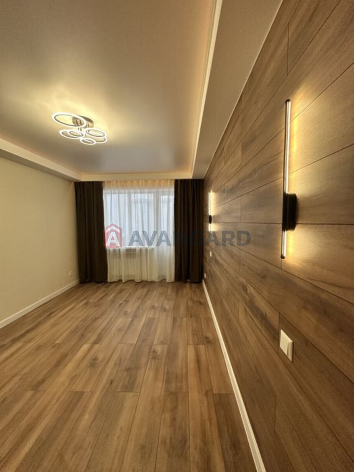 3 ��. ��������, 54/-/6 ��. �., 4/5 ������ ���� 13