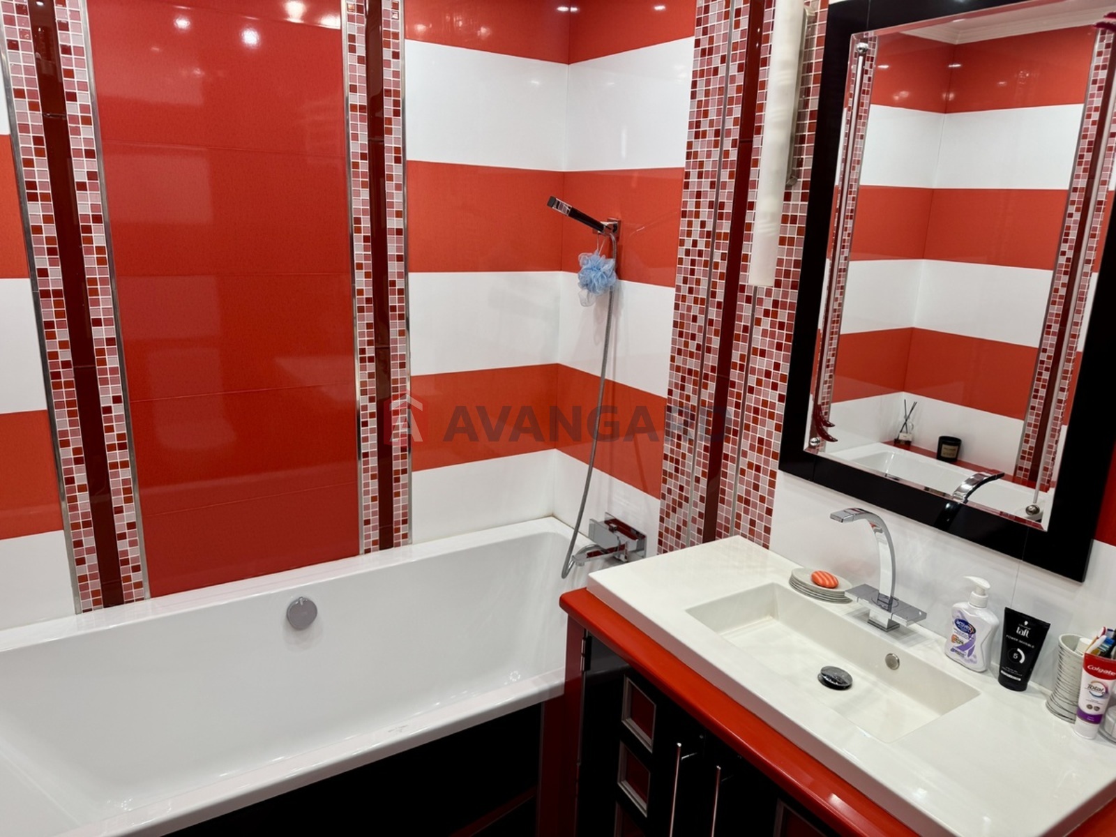 3 ����. ��������, 121/65/20 ��. �., 18/24 ���� ���� 17