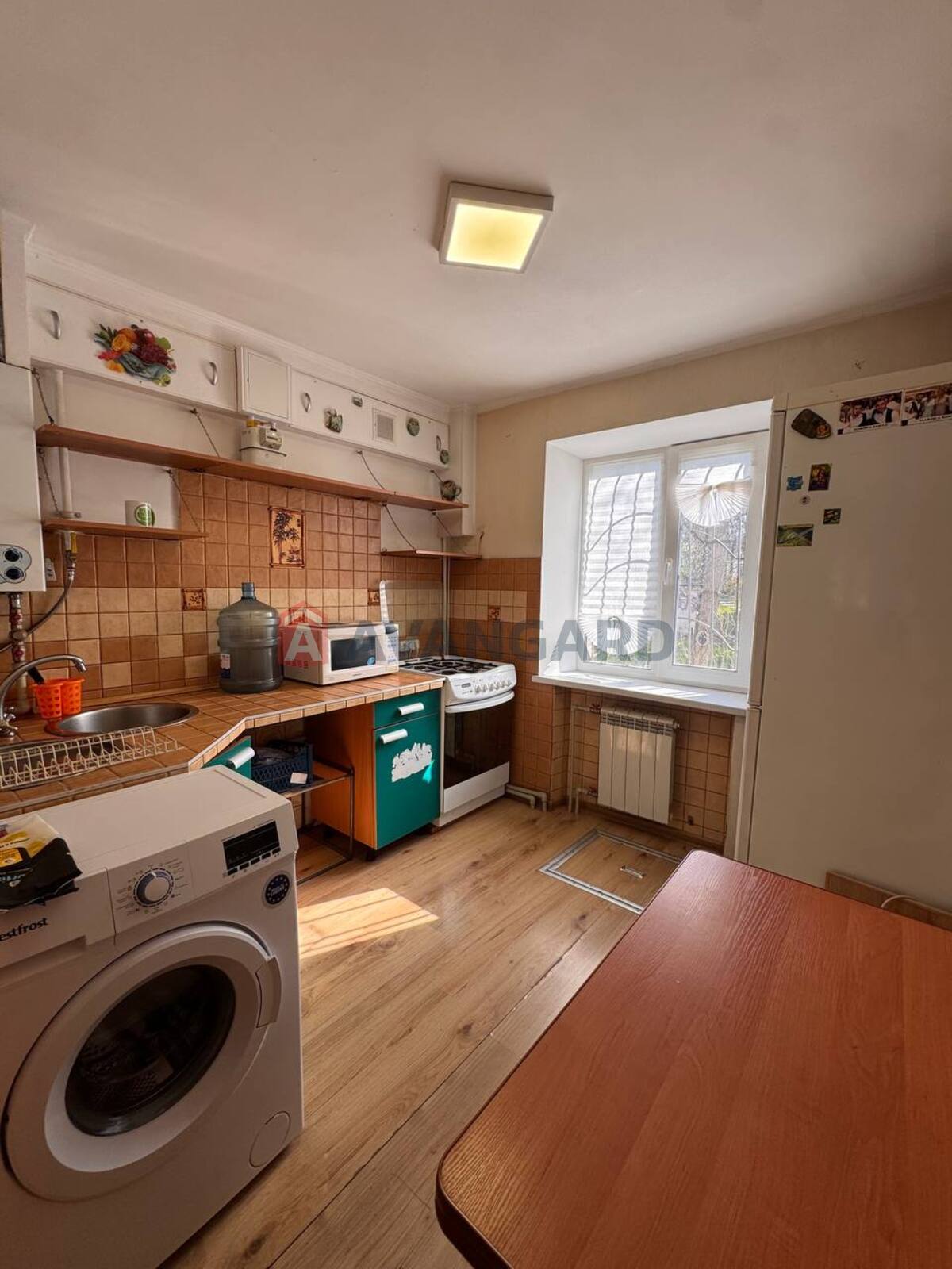 2 ��. ��������, 48/-/7 ��. �., 1/5 ������ ���� 5