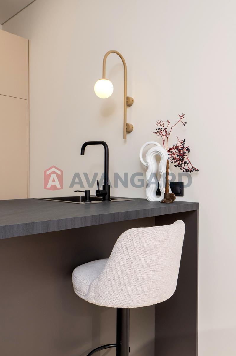 1 ��. ��������, 40 / 11 / 18 ��. �., 9/9 ������ ���� 19