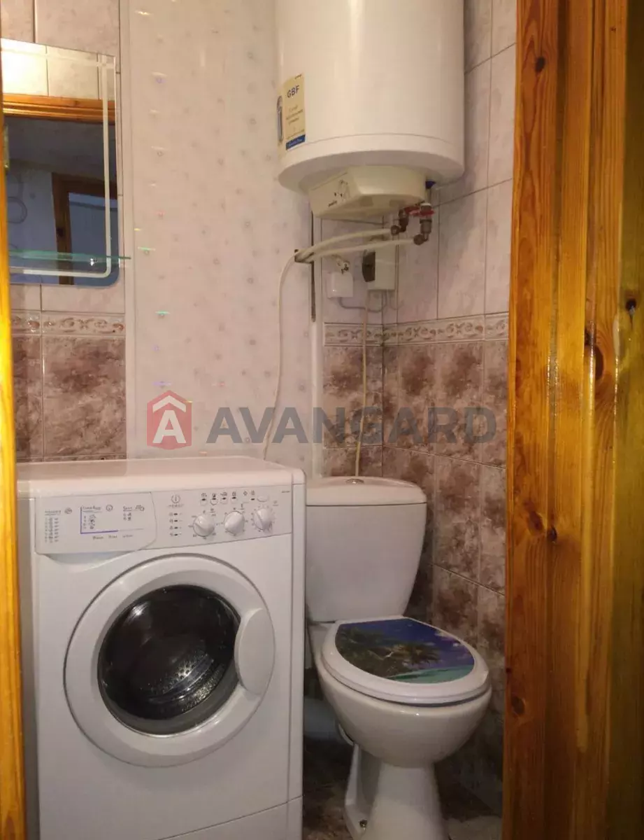 1 ��. ��������, 35/18/7 ��. �., 5/5 ������ ���� 12