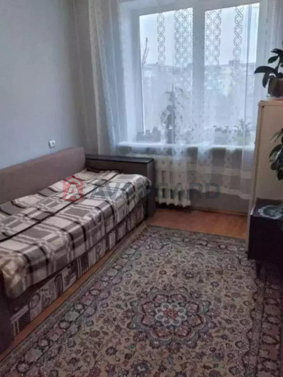 3 ����. ��������, 66/-/9 ��. �., 6/9 ���� ���� 4