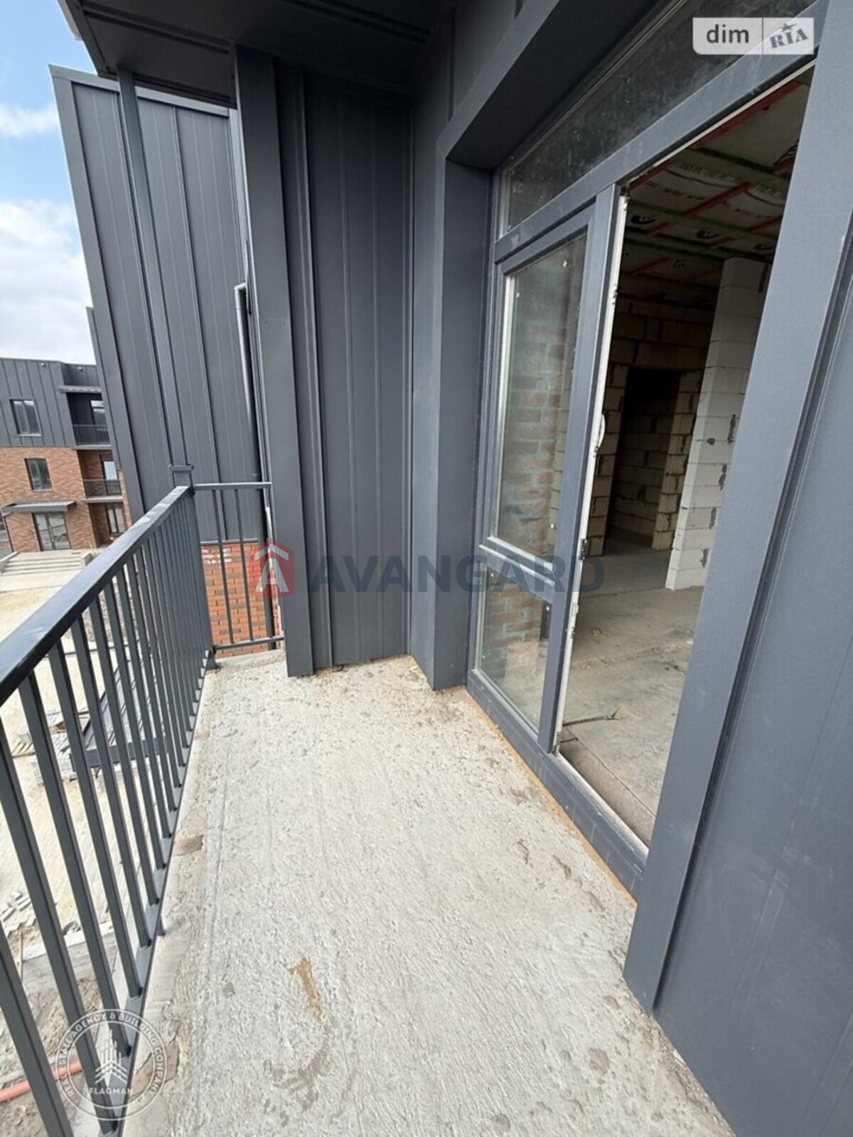 1 ��. ��������, 44/10/20 ��. �., 3/3 ������ ���� 8