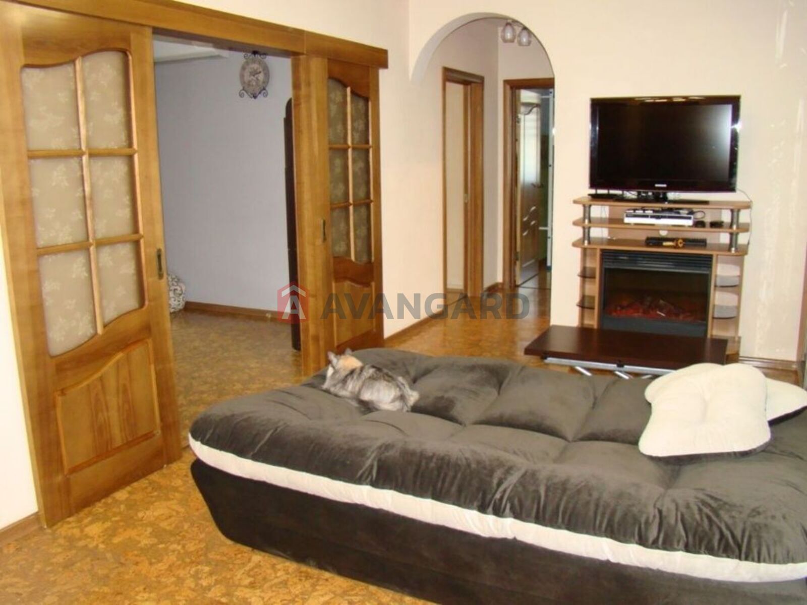 4 ��. ��������, 115/-/25 ��. �., 7/27 ������ ���� 2