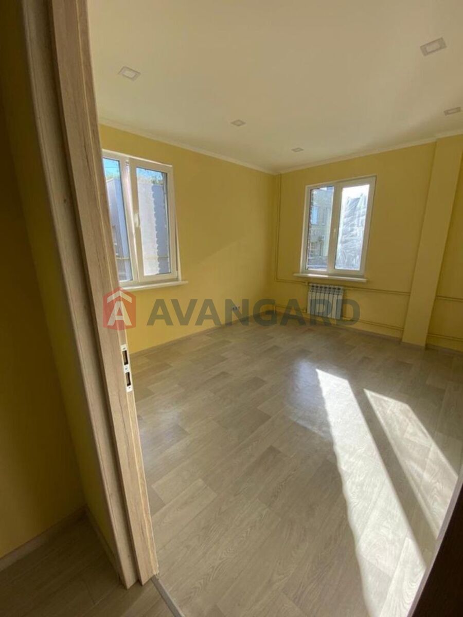 4 ��. ��������, 92/-/- ��. �., 2/2 ������ ���� 4