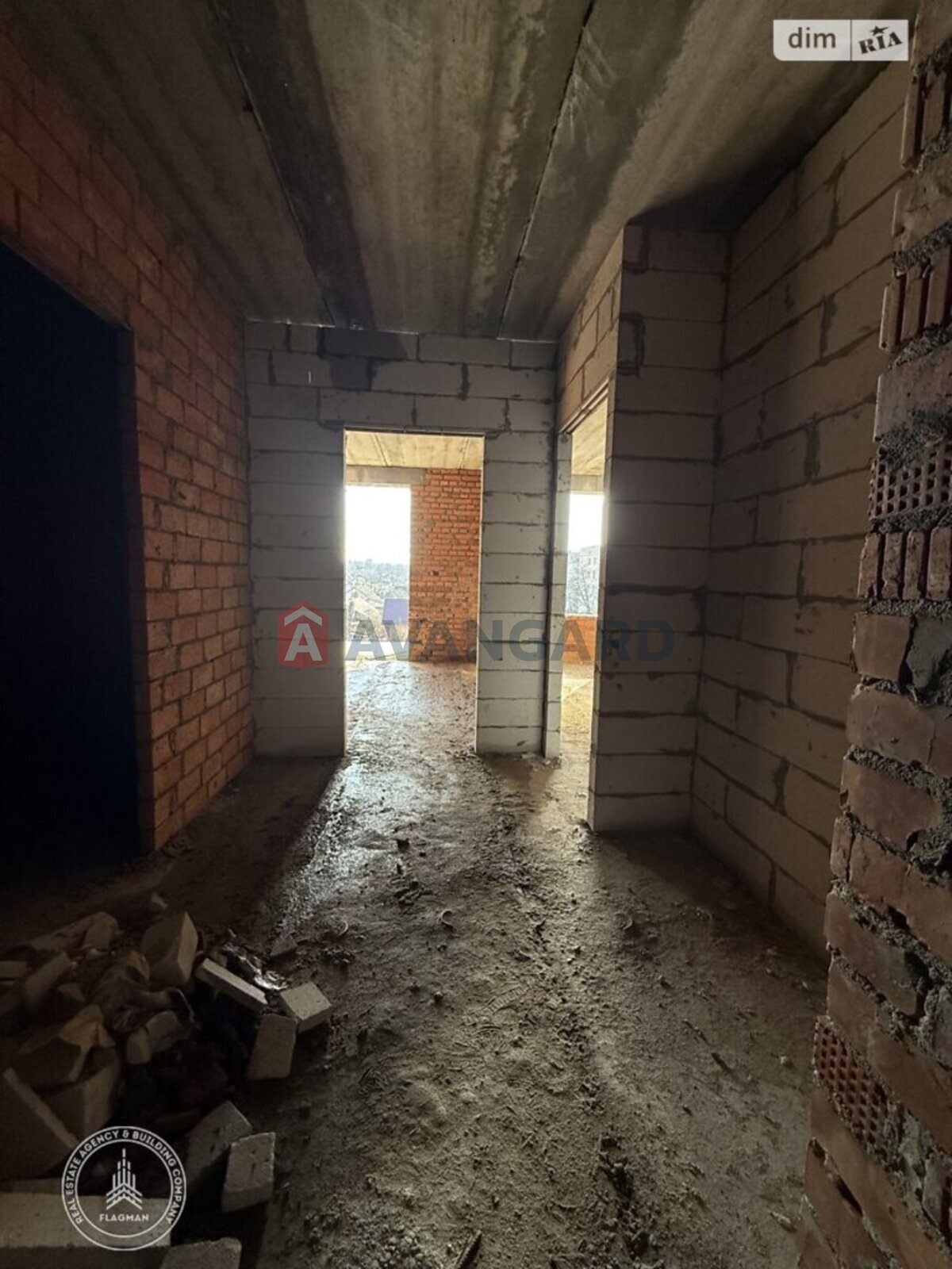 1 ��. ��������, 55/-/- ��. �., 3/4 ������ ���� 4