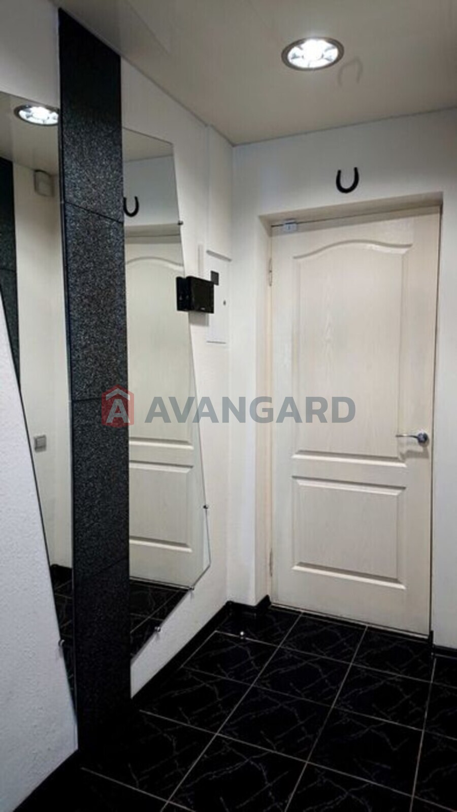 2 ����. ��������, 44/-/6 ��. �., 4/5 ���� ���� 5