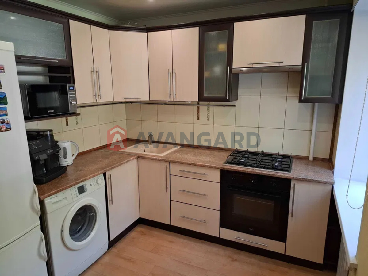 2 ��. ��������, 46/-/6 ��. �., 2/5 ������ ���� 7