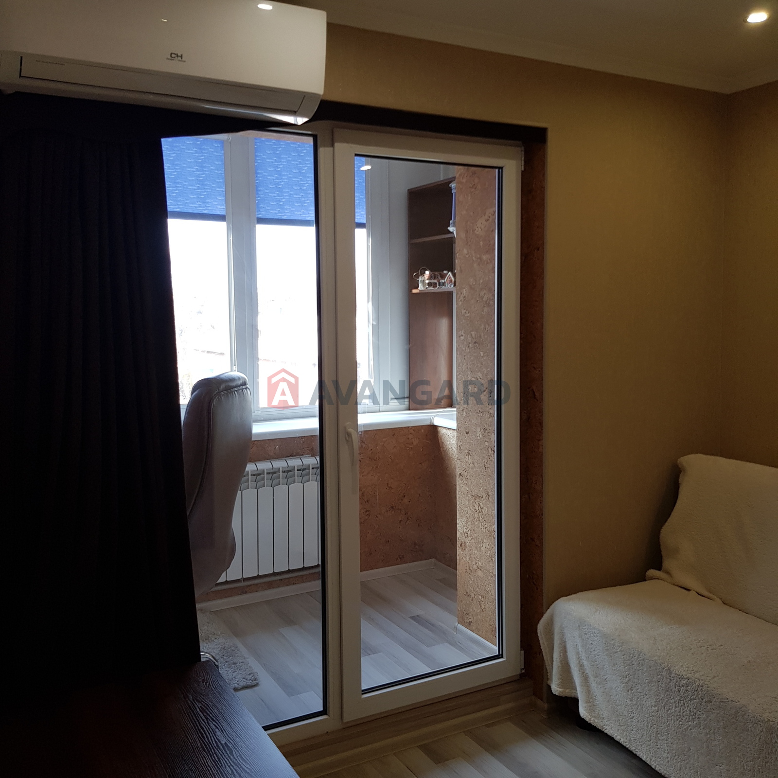 1 ��. ��������, 29,3/17,5/4,4 ��. �., 5/5 ������ ���� 3