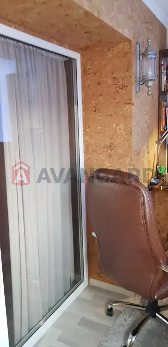 1 ��. ��������, 29/17/4 ��. �., 5/5 ������ ���� 9