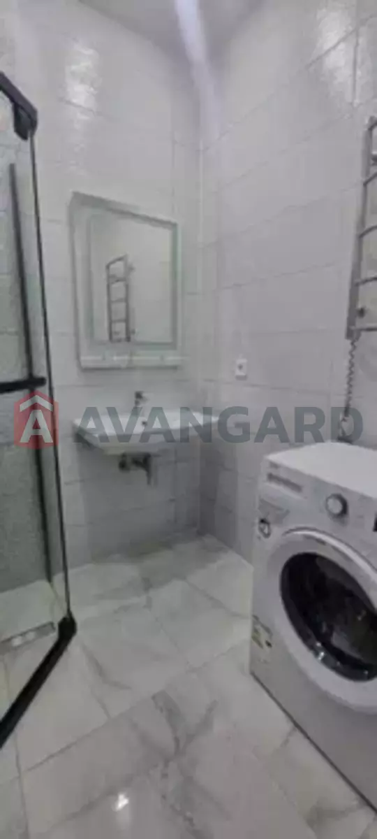 3 ��. ��������, 80/-/11 ��. �., 6/11 ������ ���� 13