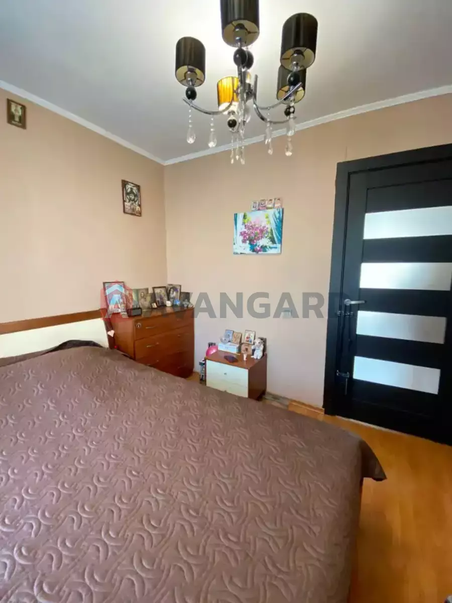 3 . , 65/42/9 . ., 10/10   9