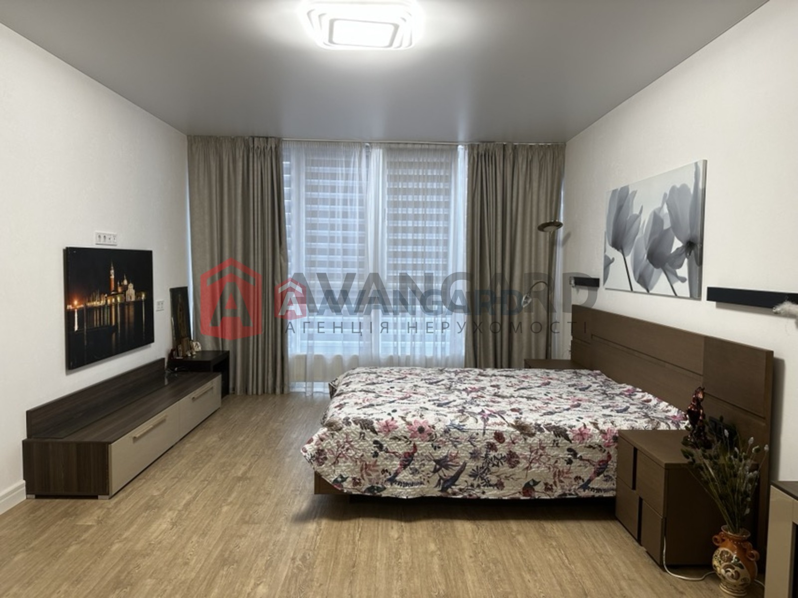 2 ��. ��������, 74/-/17 ��. �., 6/7 ������ ���� 19