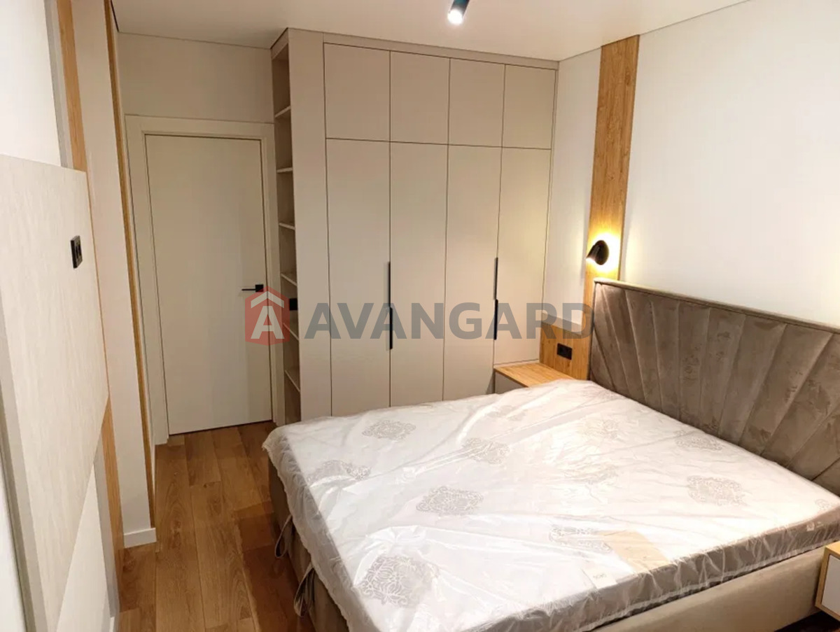 1 ��. ��������, 42/-/18 ��. �., 16/25 ������ ���� 13