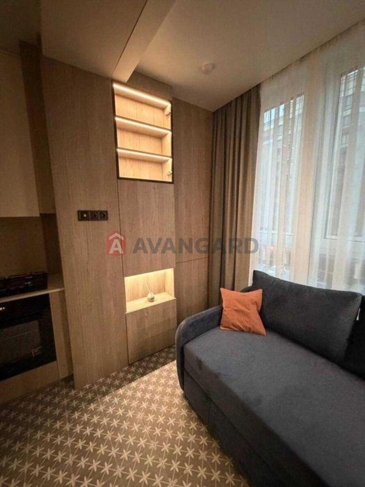 1 ����. ��������, 40/-/20 ��. �., 4/10 ���� ���� 22