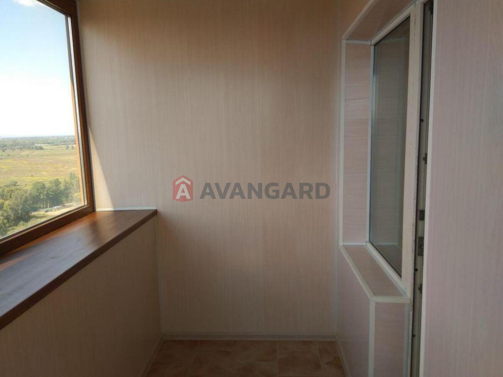 1 ��. ��������, 42/-/10 ��. �., 22/22 ������ ���� 4