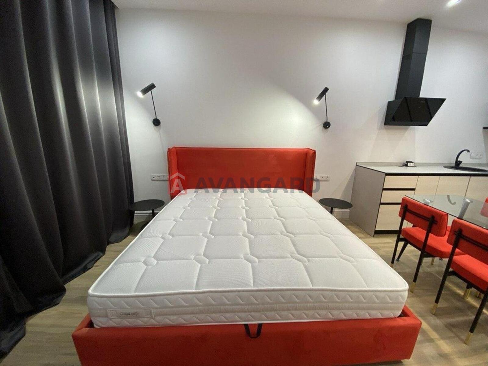 1 ��. ��������, 33/17/6 ��. �., 12/26 ������ ���� 5