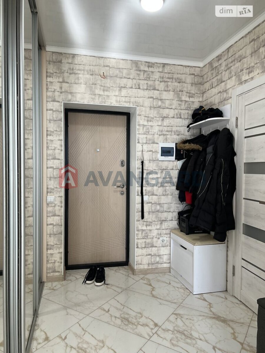 2 ��. ��������, 85/35/20 ��. �., 4/6 ������ ���� 7