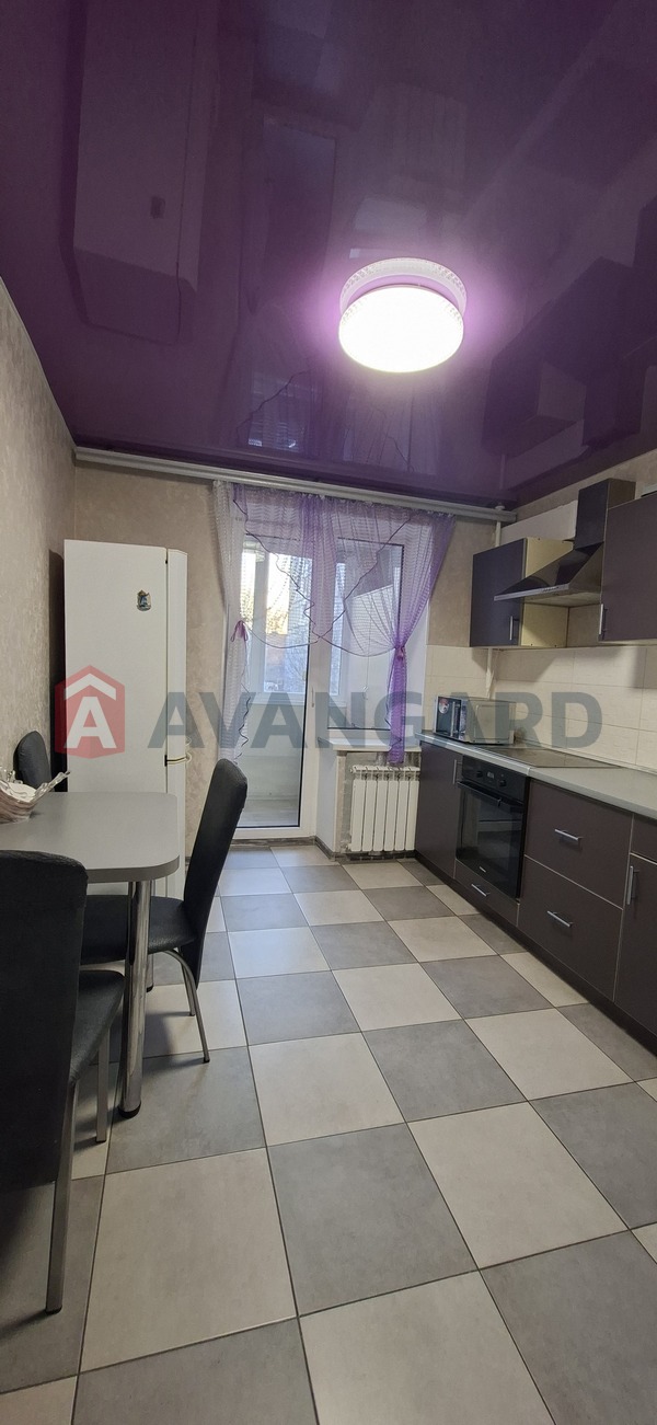 1 ��. ��������, 35,15/15.4/9.3 ��. �., 3/15 ������ ���� 6