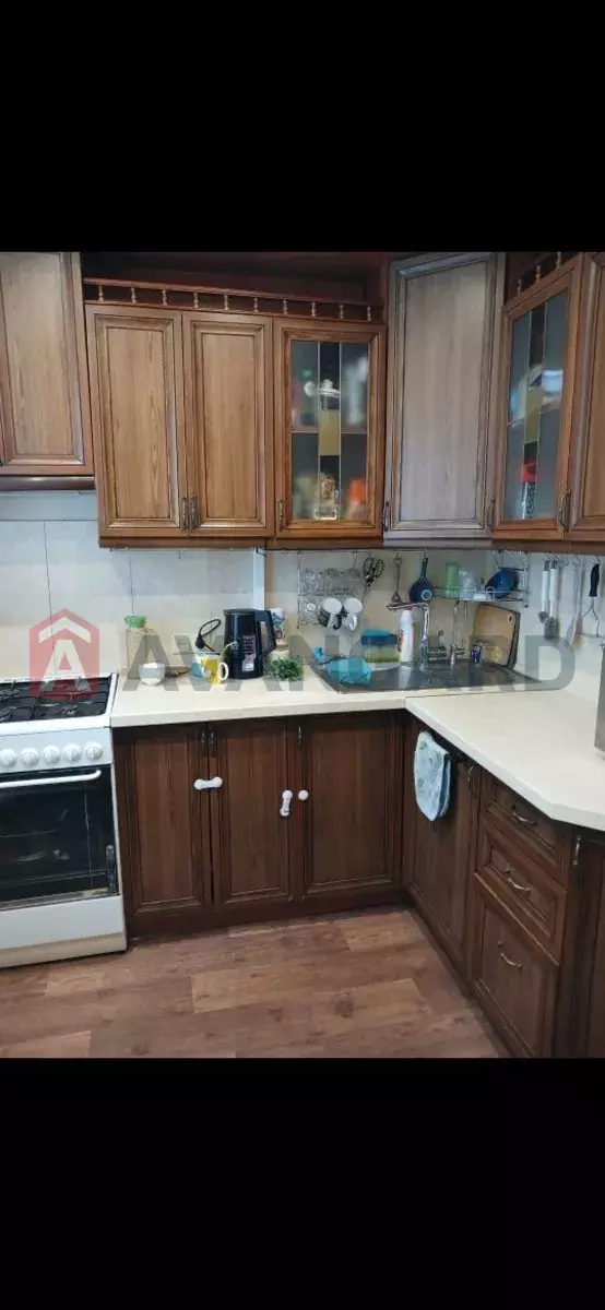 3 ��. ��������, 60/-/7 ��. �., 2/5 ������ ���� 11