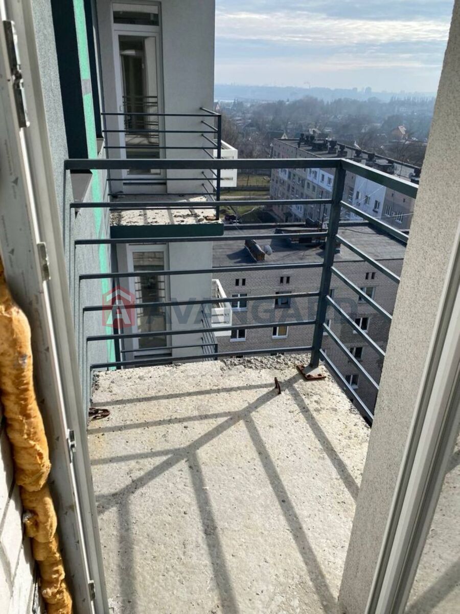 2 ��. ��������, 82/-/41 ��. �., 10/11 ������ ���� 3