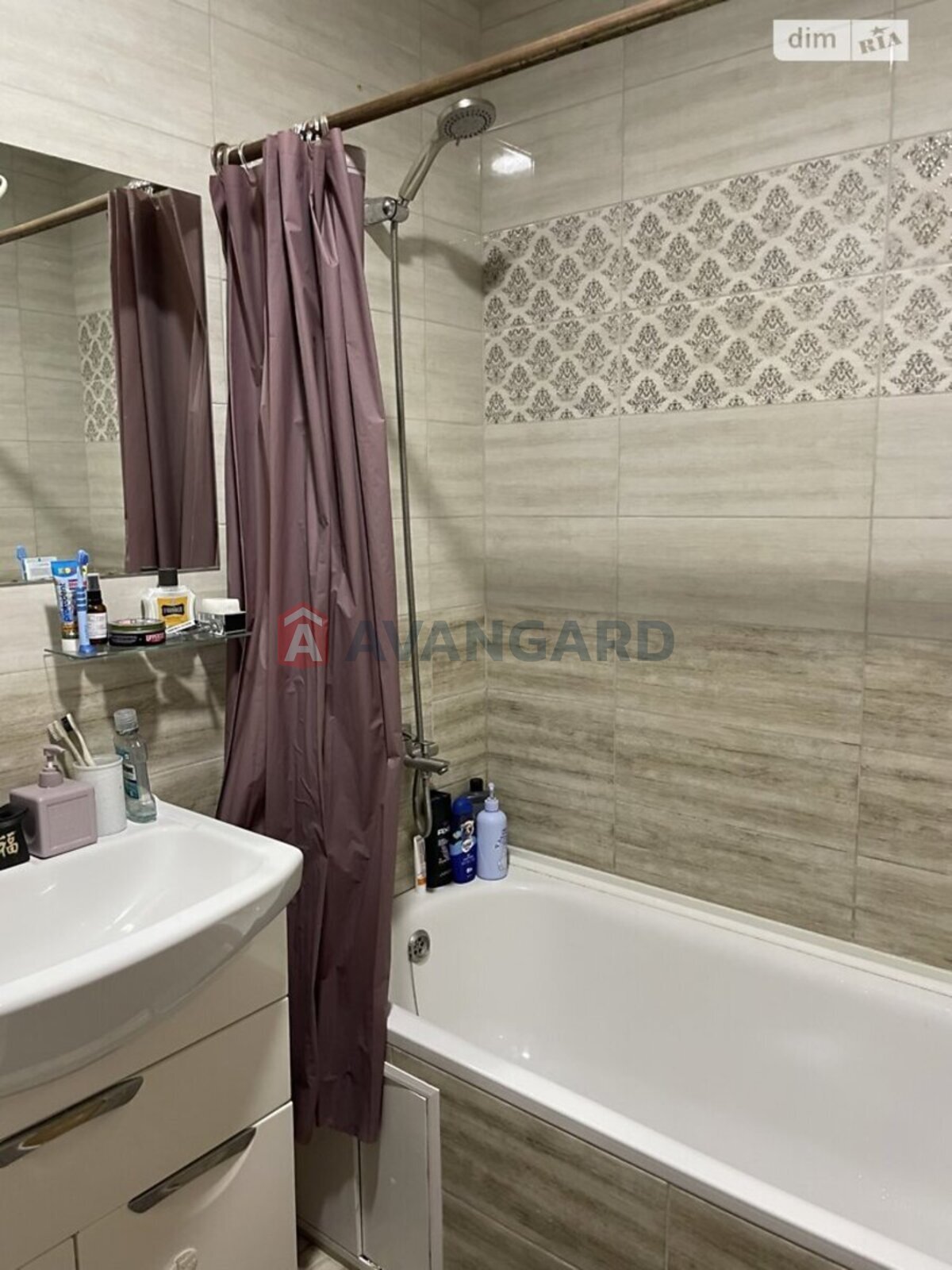 1 ����. ��������, 43/17/11 ��. �., 4/12 ���� ���� 19