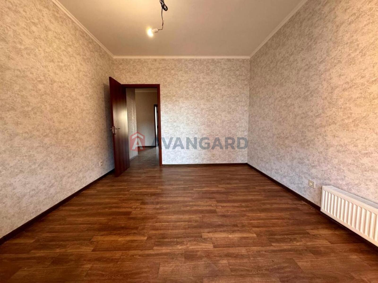 2 ����. ��������, 70/36/17 ��. �., 5/5 ���� ���� 7