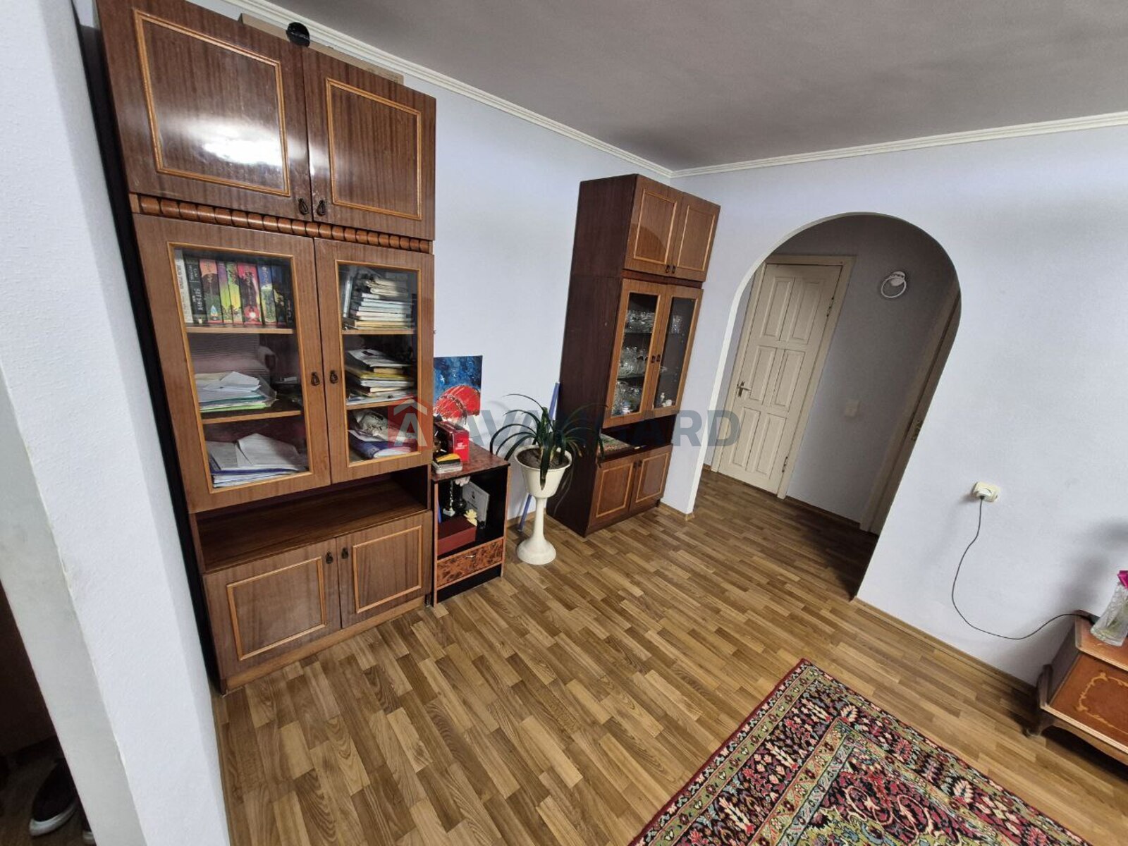 3 ��. ��������, 64,6/-/7 ��. �., 5/9 ������ ���� 19