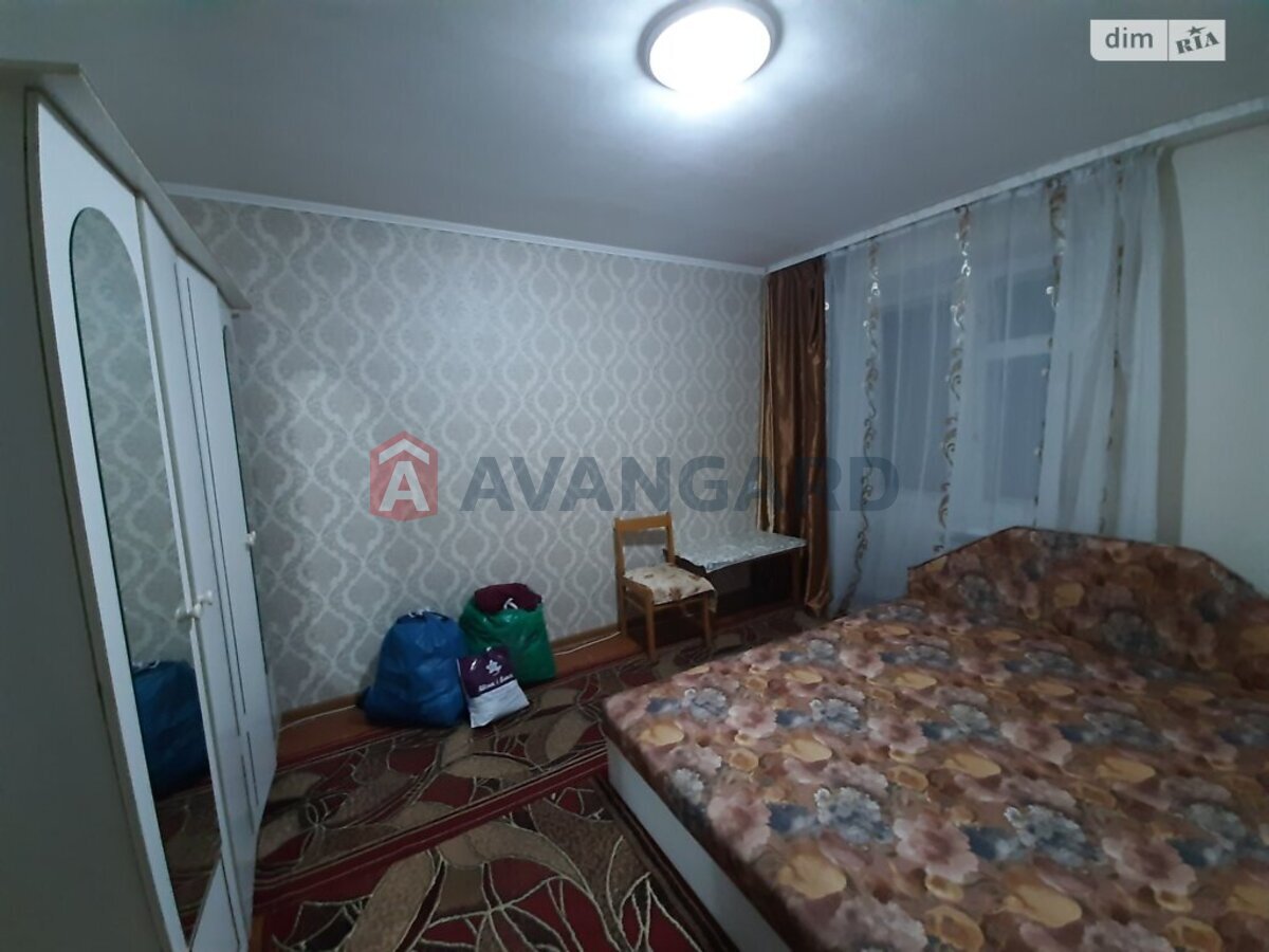 3 ��. ��������, 60/35/8 ��. �., 2/5 ������ ���� 15