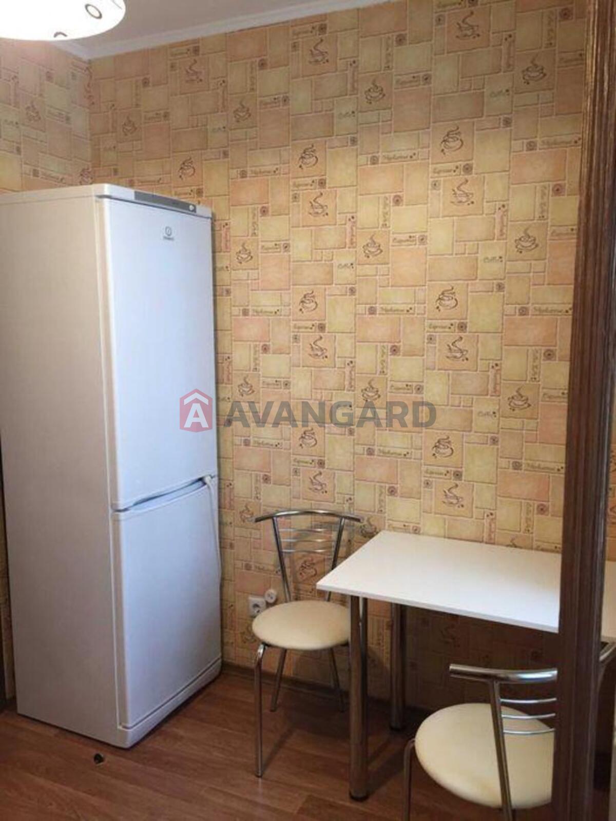 1 ��. ��������, 37/-/7 ��. �., 16/24 ������ ���� 3