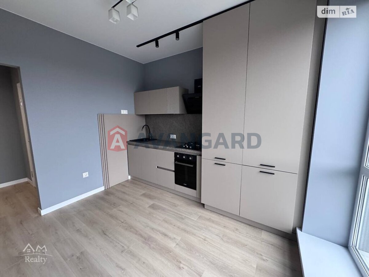 1 ��. ��������, 35/15/10 ��. �., 2/3 ������ ���� 25