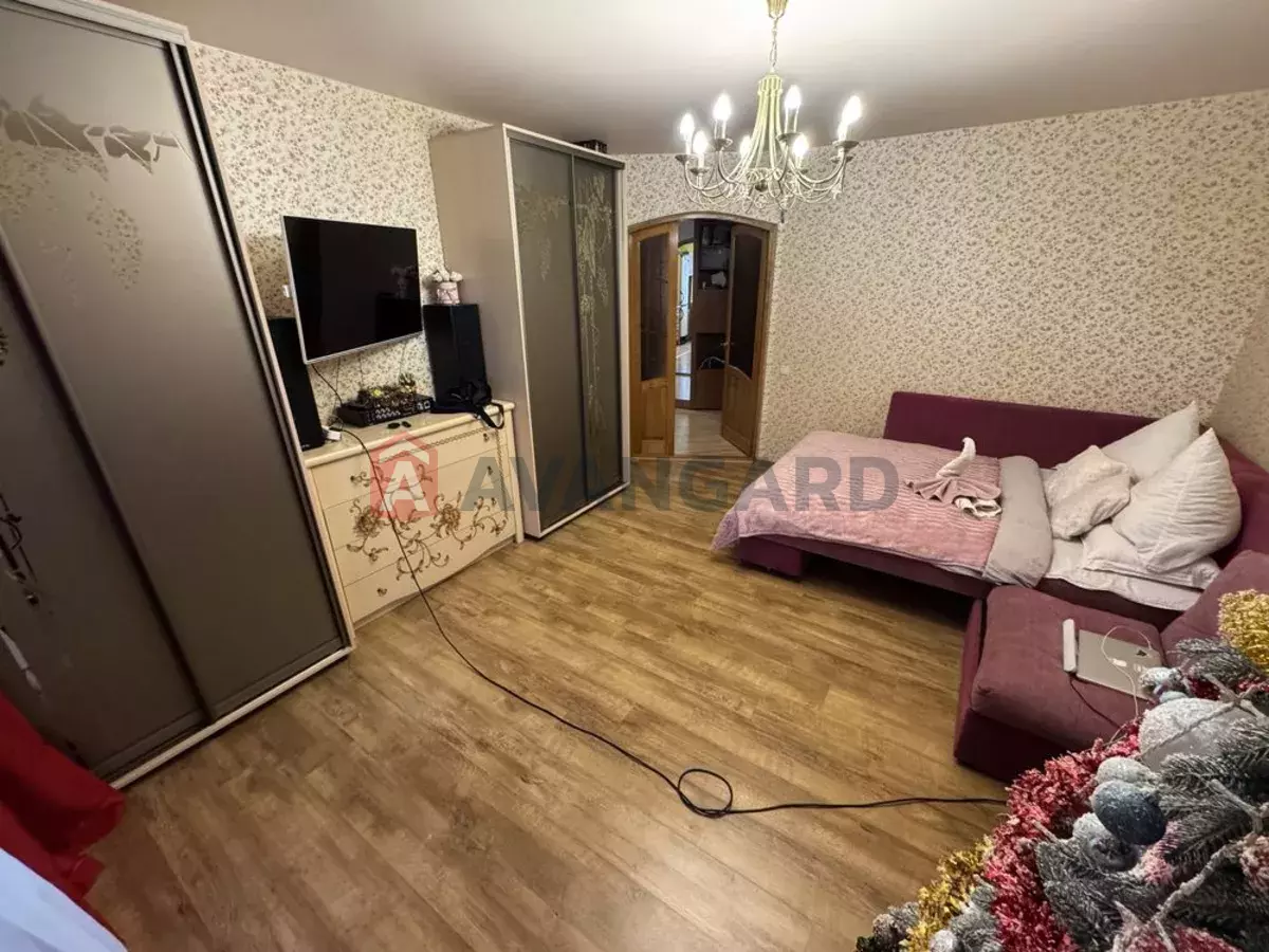 2 ��. ��������, 75/-/15 ��. �., 7/10 ������ ���� 11