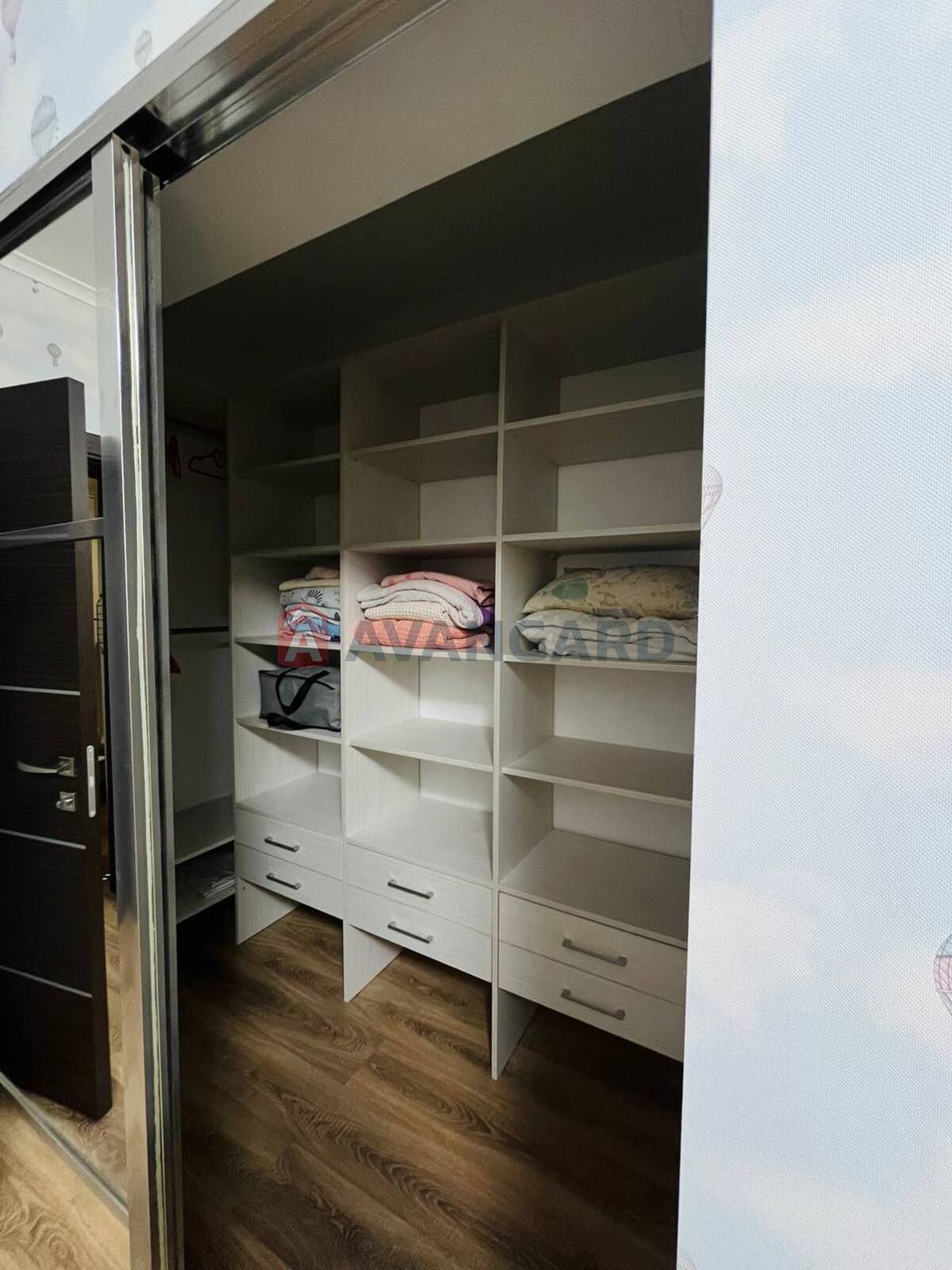 3 ��. ��������, 106.6/-/20 ��. �., 10/11 ������ ���� 5