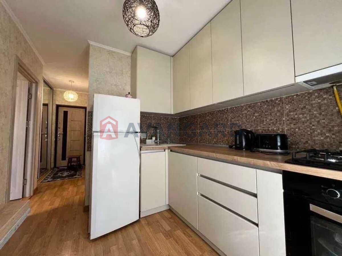 1 ����. ��������, 35/-/7 ��. �., 8/9 ���� ���� 1