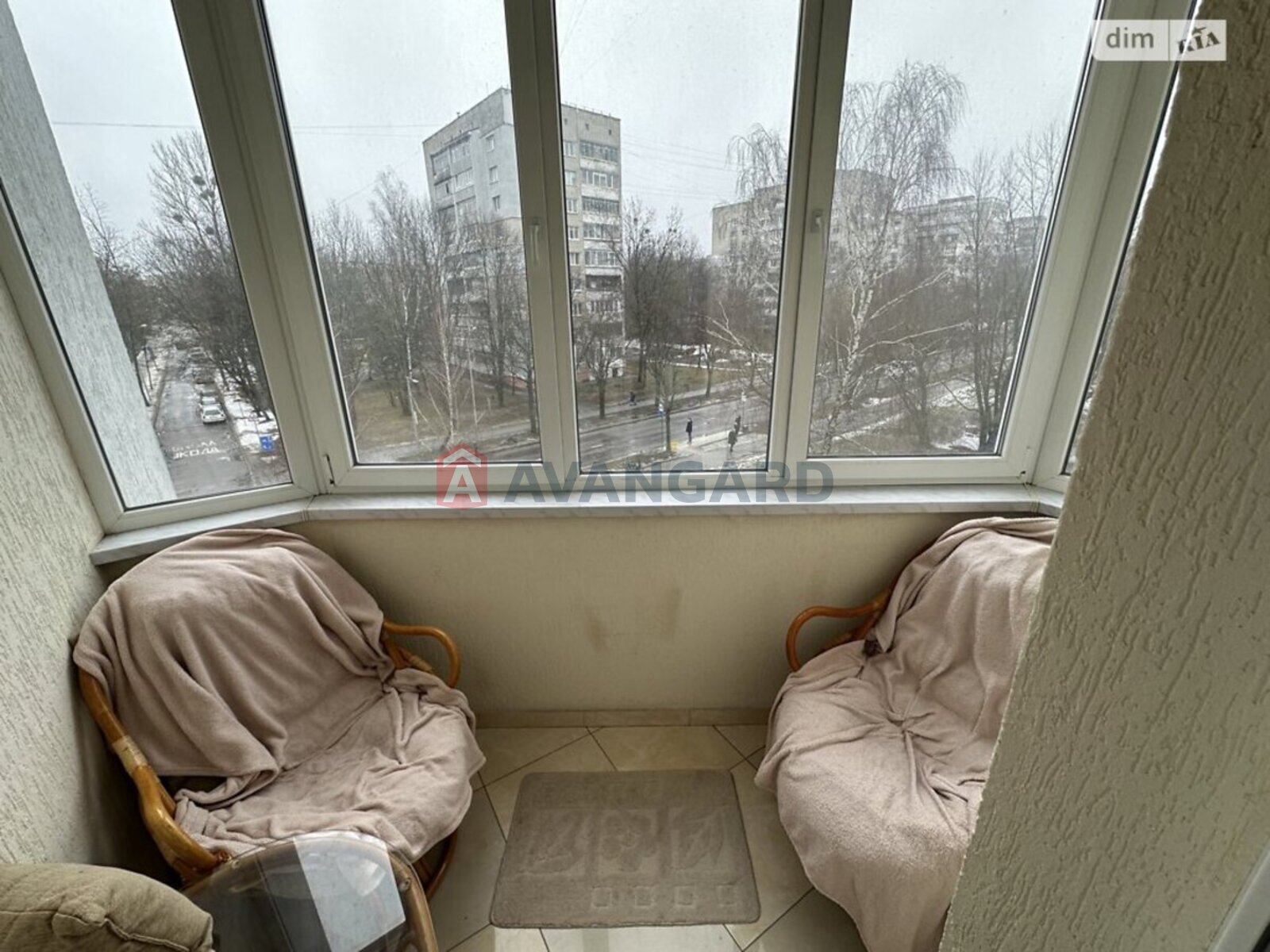 3 ����. ��������, 140/76/18 ��. �., 3/9 ���� ���� 5