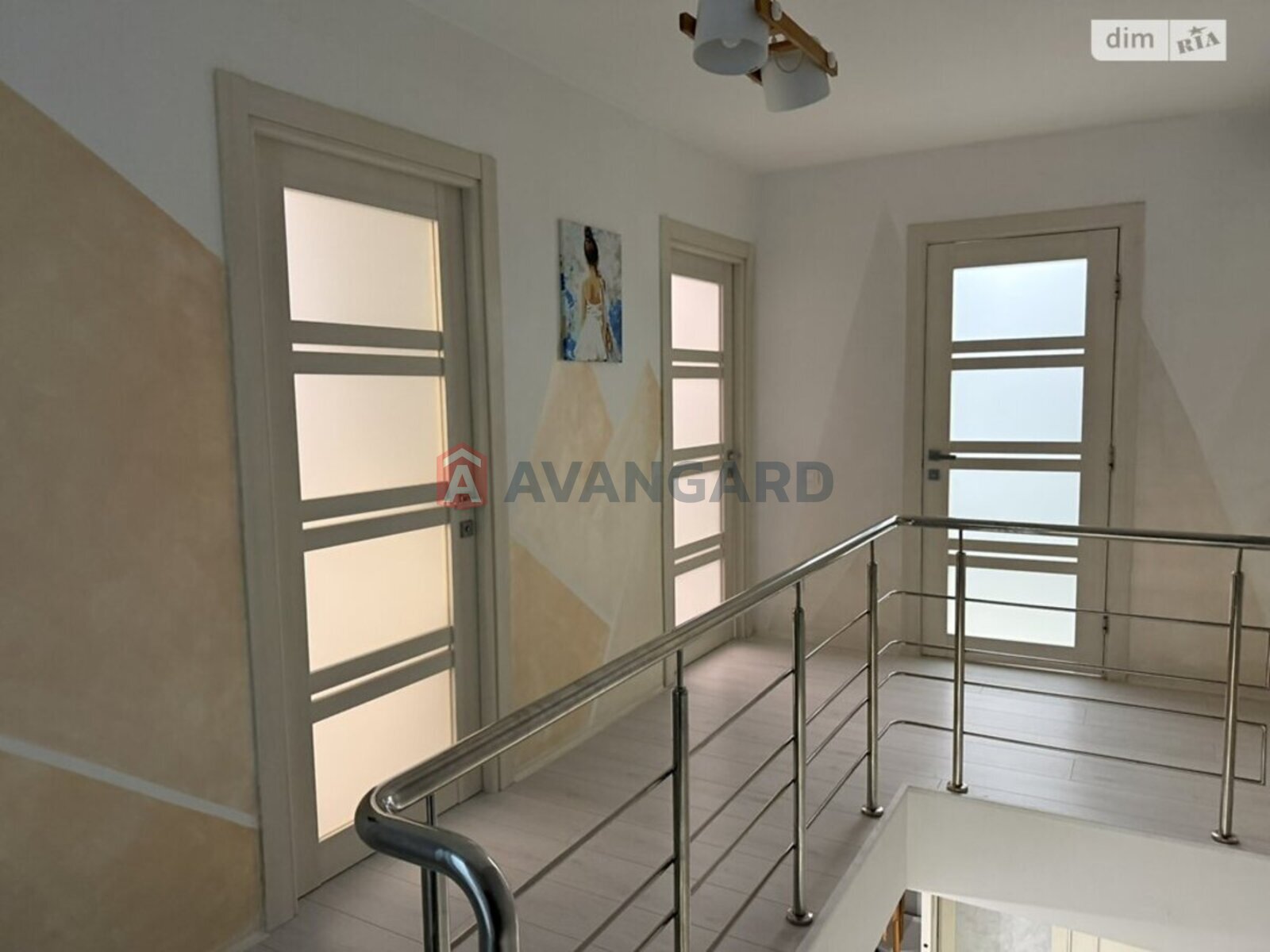 3 ��. ��������, 95/-/- ��. �., 9/10 ������ ���� 2