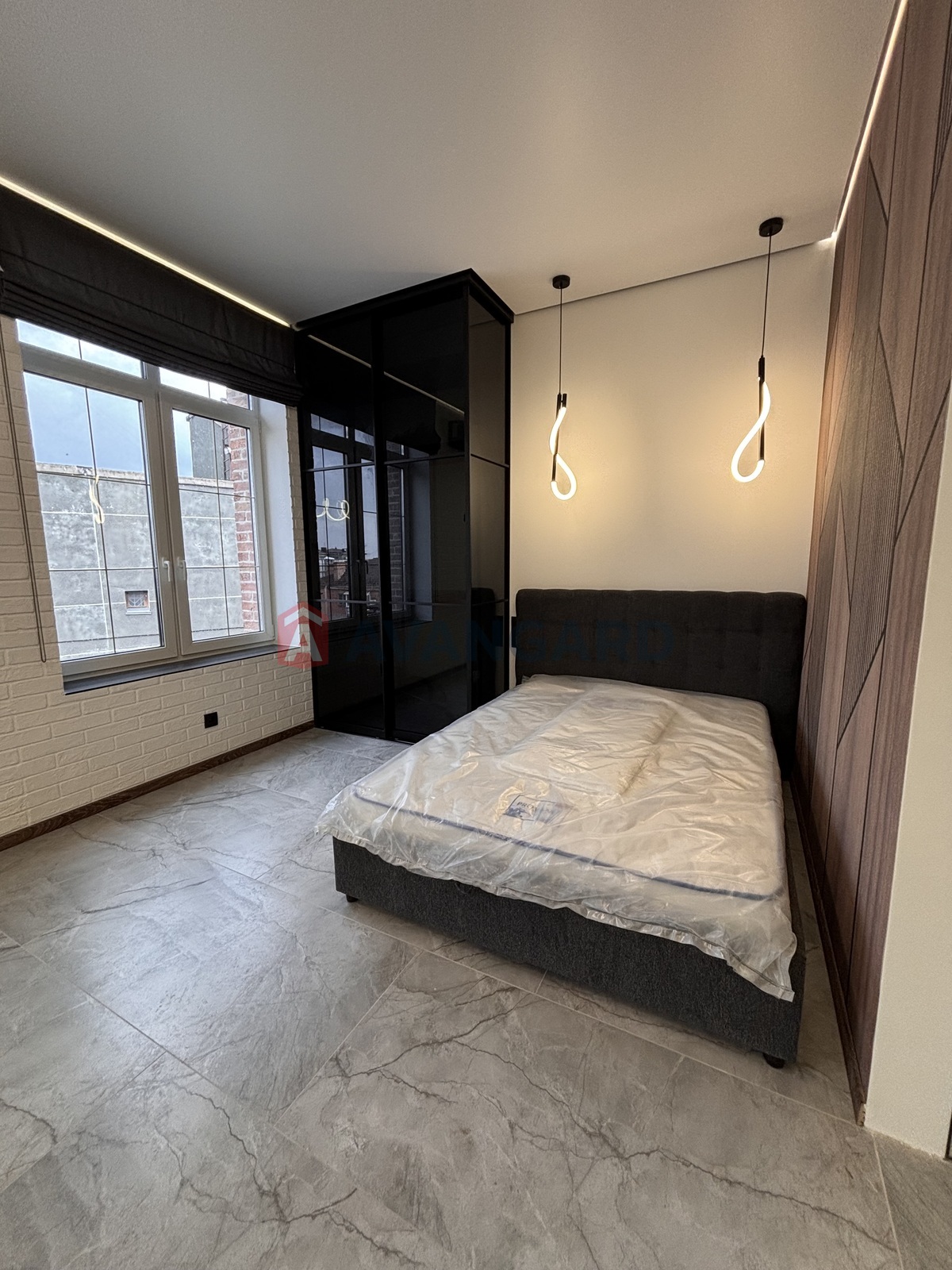 1 ��. ��������, 29.6/26.2/3.4 ��. �., 7/8 ������ ���� 19