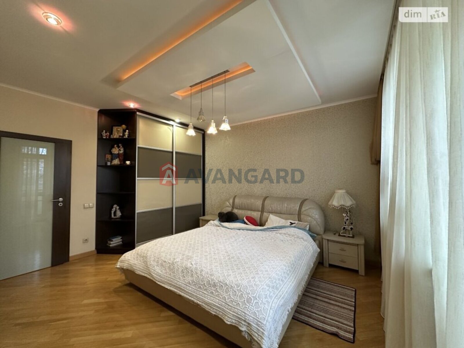 3 ����. ��������, 140/76/18 ��. �., 3/9 ���� ���� 14