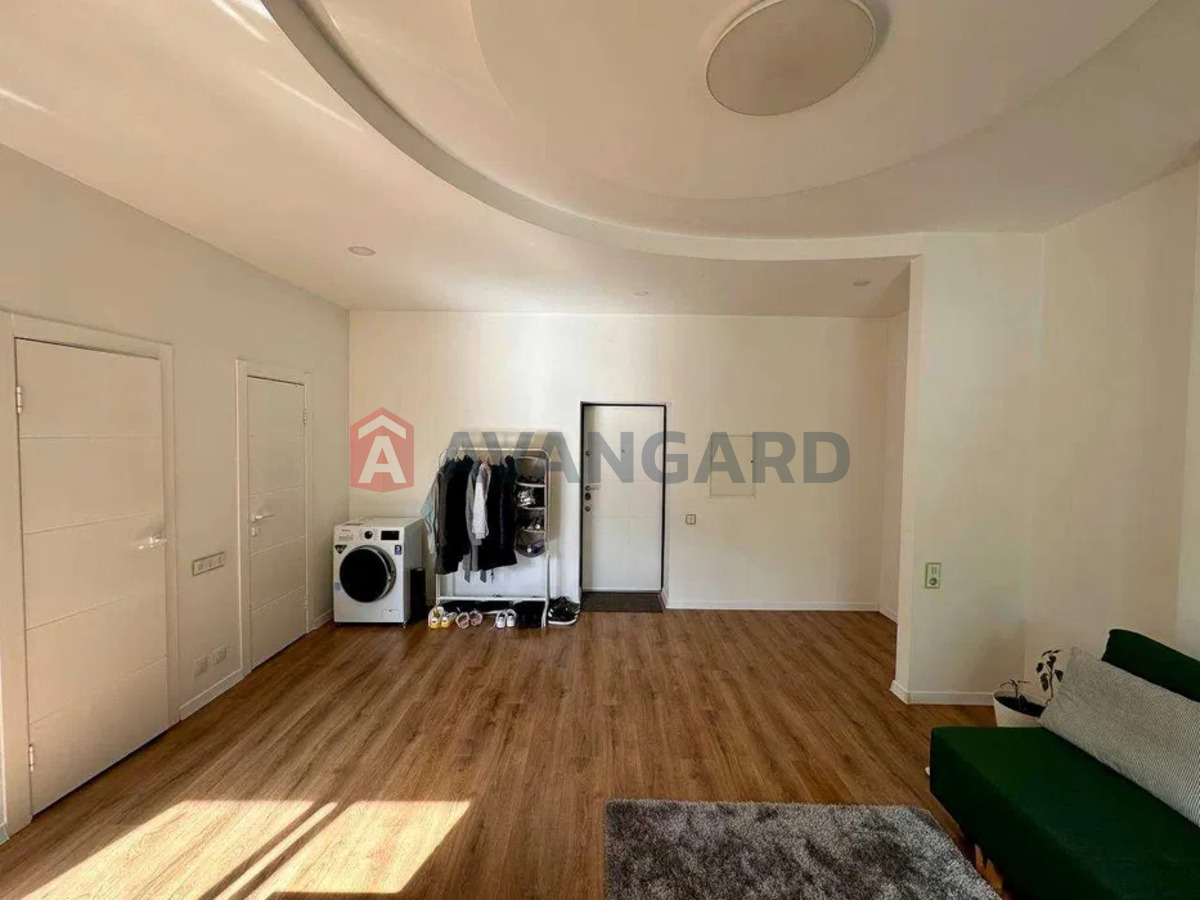 1 ��. ��������, 54/-/5 ��. �., 4/5 ������ ���� 6