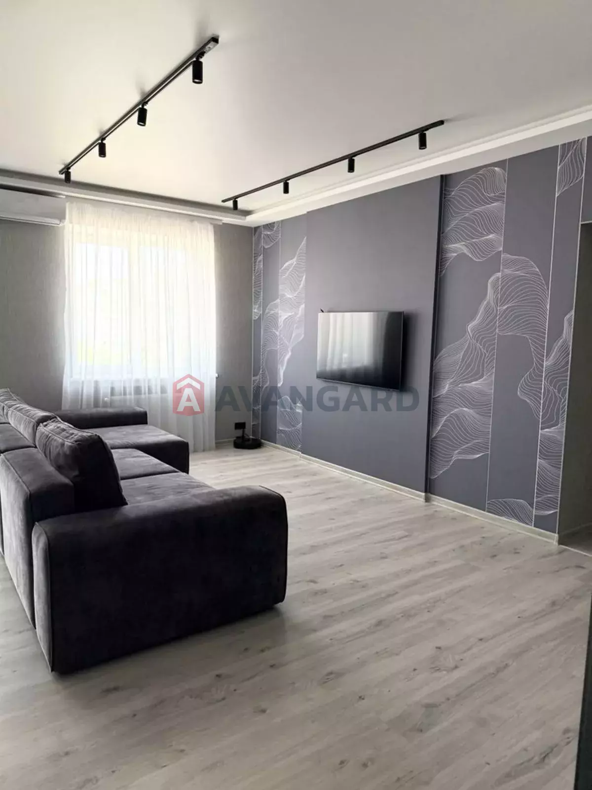 3 . , 100/-/40 . ., 7/7   10